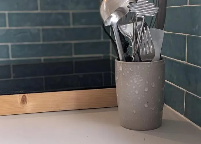 Entire Hosted By Noam