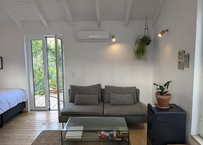 Entire Hosted By Noam Casa rural